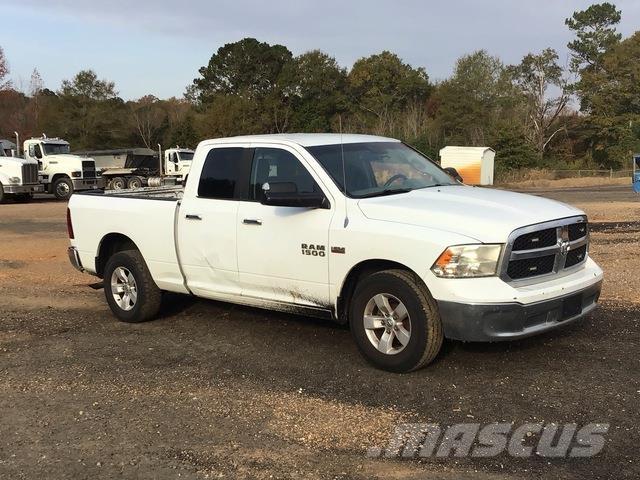 RAM 1500 ピックアップ／ドロップサイド