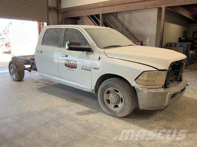 RAM 2500 キャビン及び内装