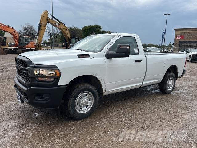 RAM 2500 ピックアップ／ドロップサイド