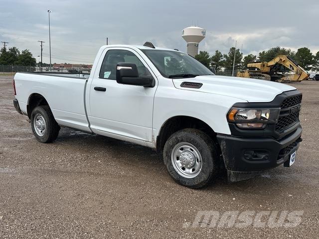 RAM 2500 ピックアップ／ドロップサイド