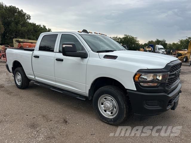 RAM 2500 ピックアップ／ドロップサイド