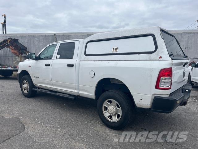 RAM 2500 ピックアップ／ドロップサイド