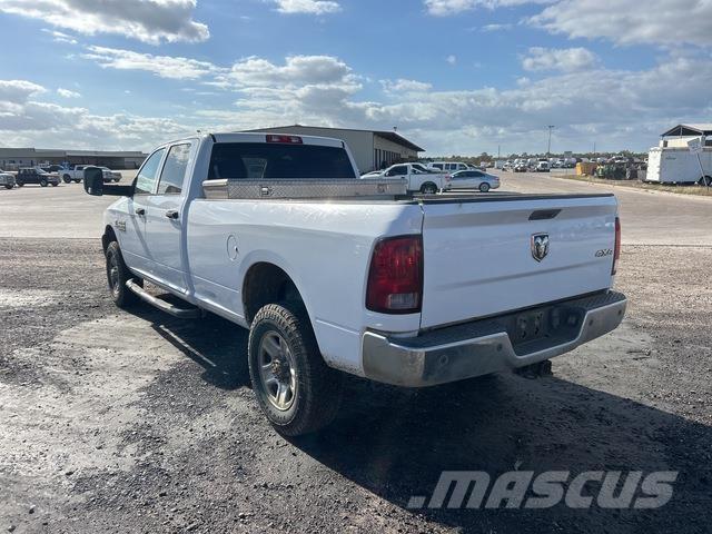 RAM 2500 ピックアップ／ドロップサイド