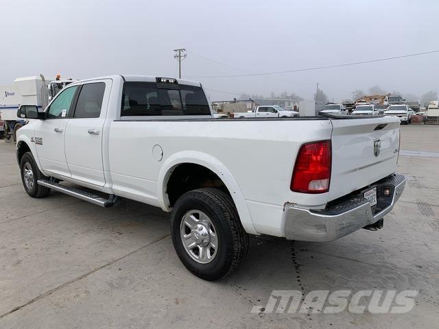 RAM 2500 ピックアップ／ドロップサイド