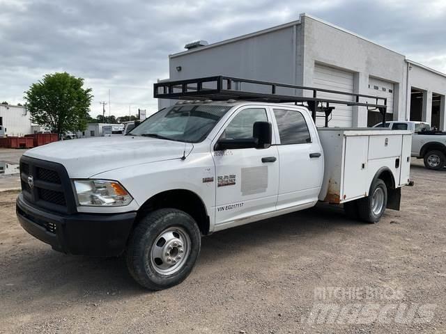 RAM 3500 ピックアップ／ドロップサイド