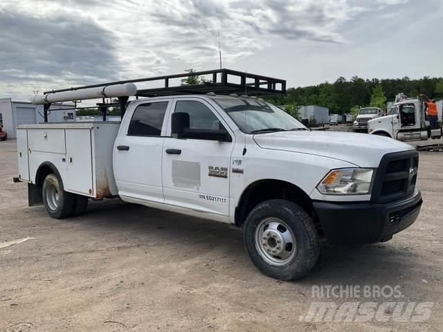 RAM 3500 ピックアップ／ドロップサイド