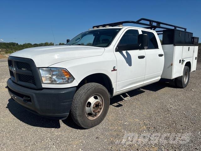 RAM 3500 ピックアップ／ドロップサイド