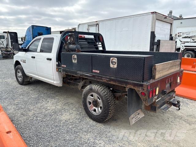 RAM 3500 平ボディー