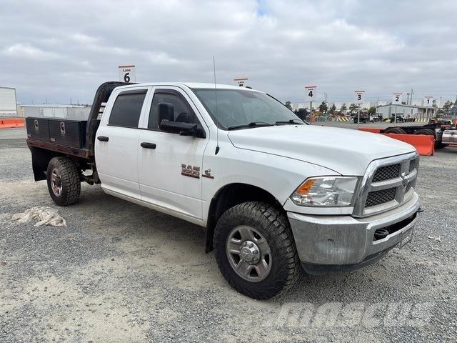 RAM 3500 平ボディー