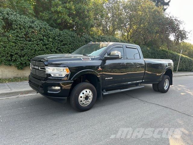 RAM 3500 ピックアップ／ドロップサイド