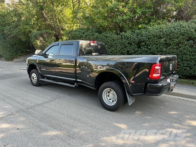 RAM 3500 ピックアップ／ドロップサイド