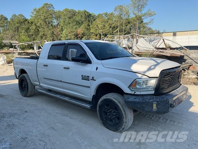 RAM 3500 ピックアップ／ドロップサイド