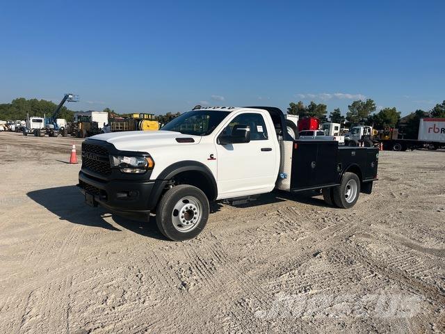 RAM 5500 平ボディー