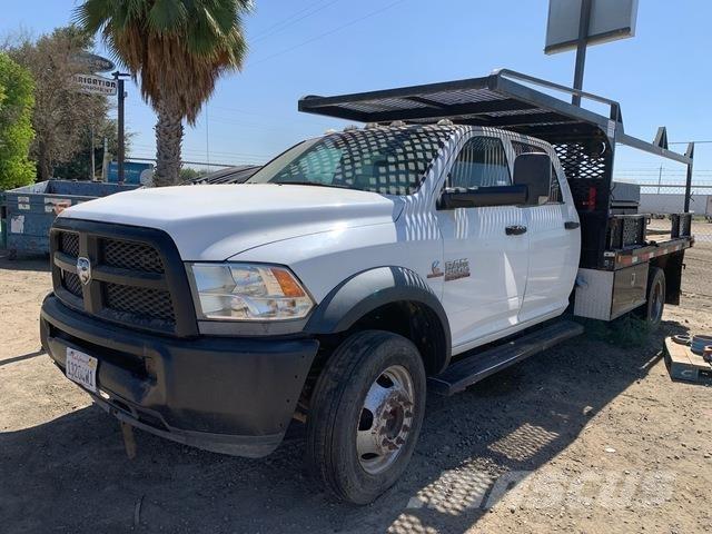 RAM 5500 クレーントラック、ユニック車