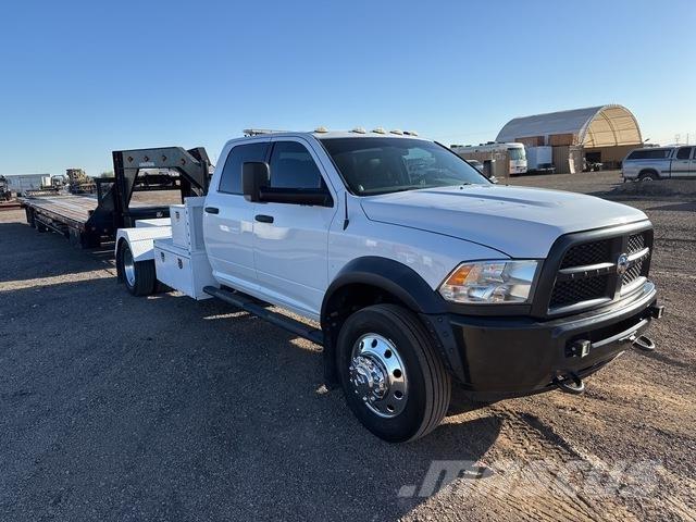 RAM 5500 アーティキュレート式ダンプトラック