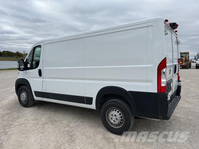 RAM Promaster パネルバン