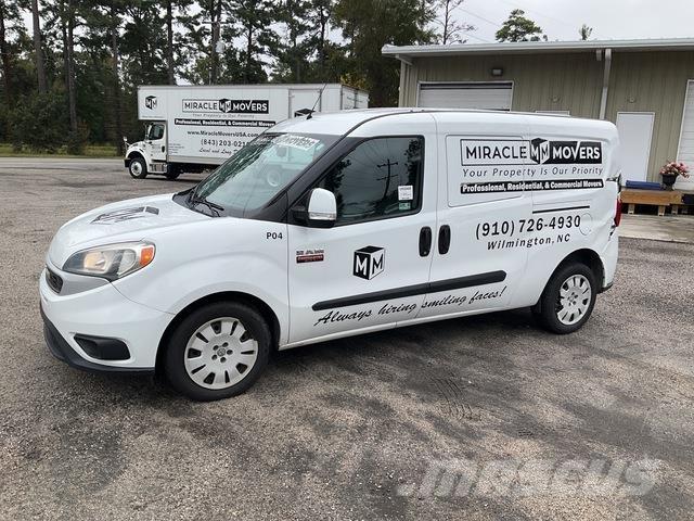 RAM Promaster パネルバン