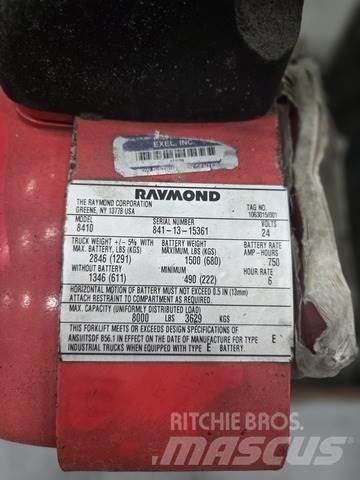 Raymond 8410 ハンドパレットトラック