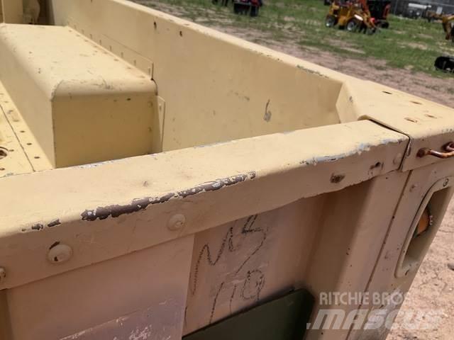  Raytheon M1102 その他トレーラー