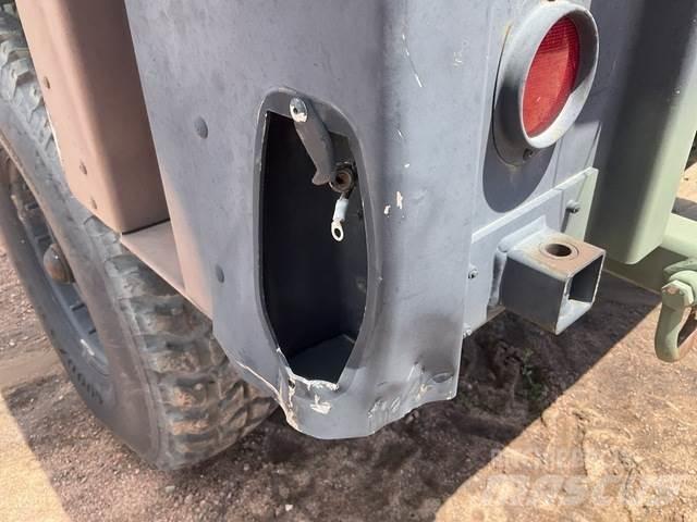  Raytheon M1102 その他トレーラー