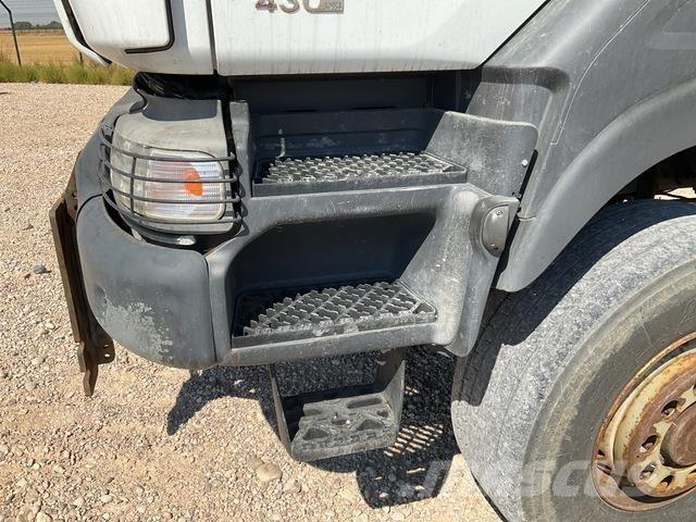 Renault Kerax ダンプ