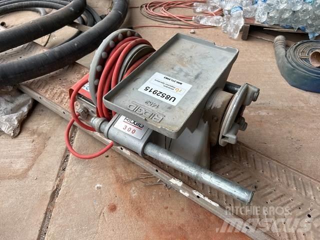  Rigid 300-T2 パイプライン敷設機械