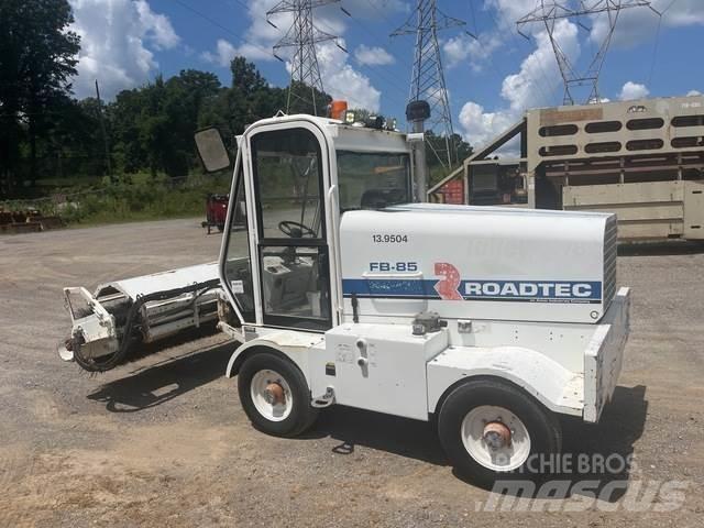 Roadtec FB-85 屋内用スイーパー