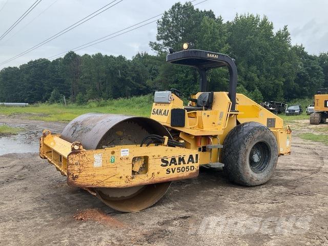 Sakai SV505D 振動ローラ