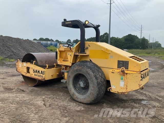 Sakai SV505D 振動ローラ