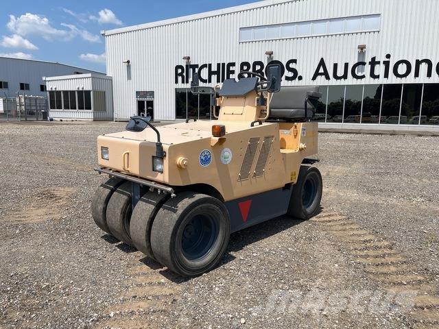 Sakai TS160 コンバインドローラ