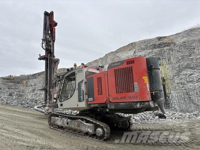 Sandvik DX800R サーフェイスドリルリグ