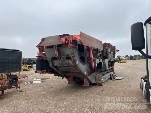 Sandvik QI240 クラッシャー固定式