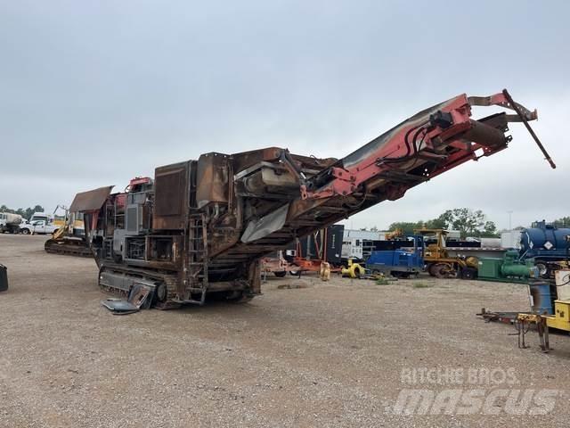 Sandvik QI240 クラッシャー固定式
