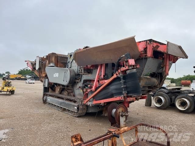 Sandvik QI240 クラッシャー固定式
