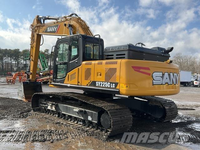 Sany SY225C LC 大型油圧ショベル12t以上（パワーショベル・ユンボ）