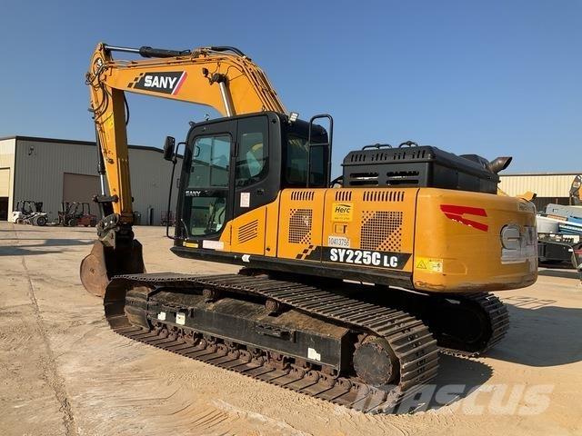 Sany SY225C LC 大型油圧ショベル12t以上（パワーショベル・ユンボ）