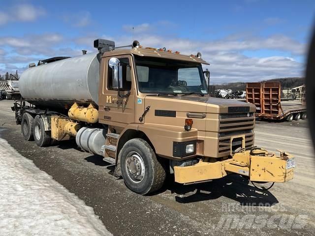 Scania 112H ミキサー車