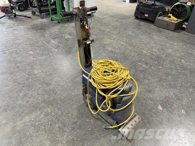  Sinclair 床洗浄機（スクラバー）