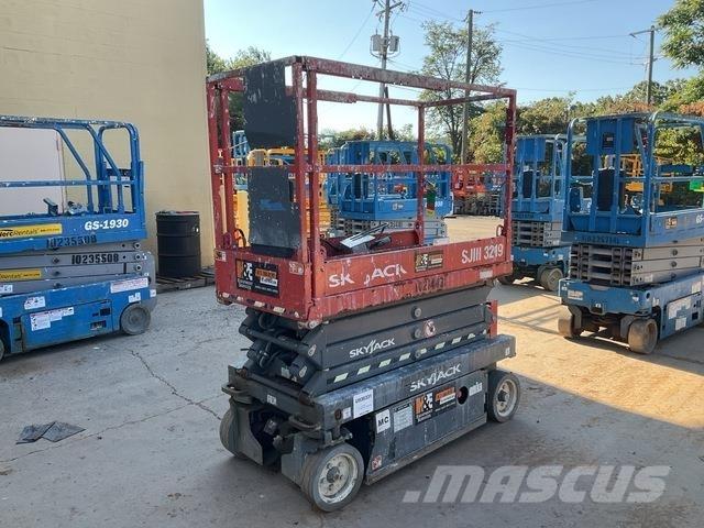 SkyJack 3219 シザースリフト
