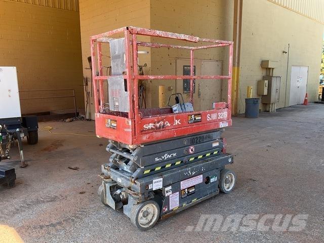 SkyJack 3219 シザースリフト