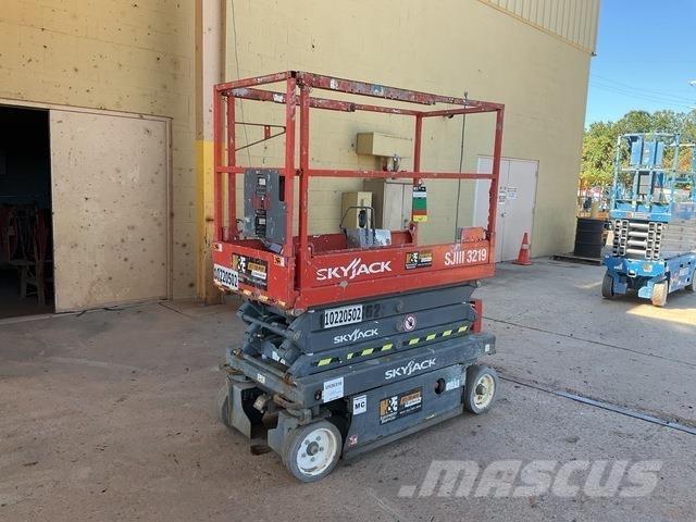 SkyJack 3219 シザースリフト