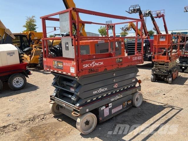 SkyJack 4632 シザースリフト