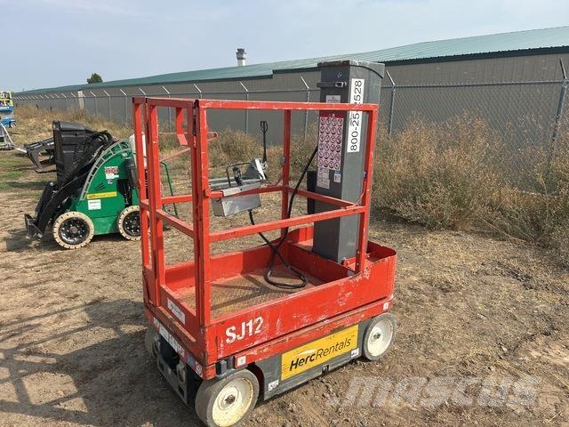 SkyJack SJ12 垂直昇降型リフト