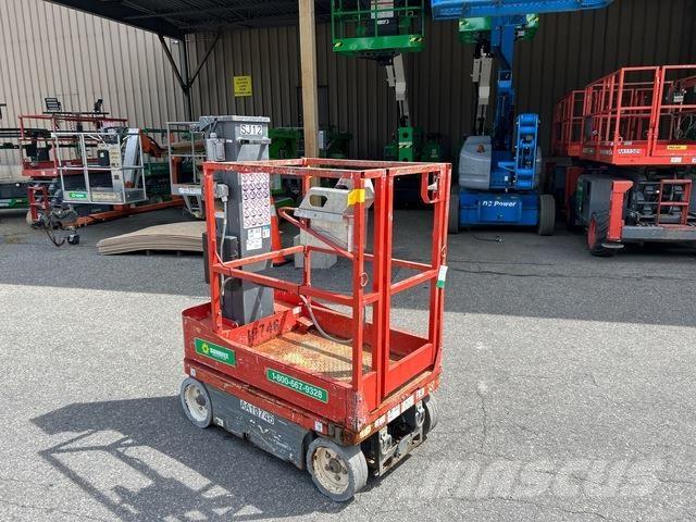 SkyJack SJ12 垂直昇降型リフト