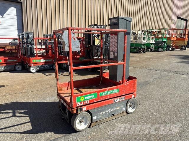 SkyJack SJ16 垂直昇降型リフト