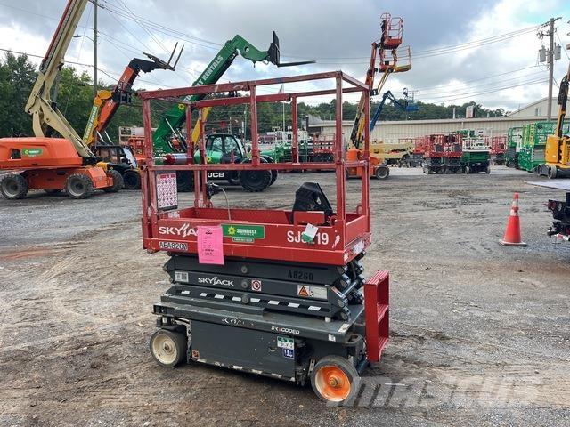 SkyJack SJ3219 シザースリフト