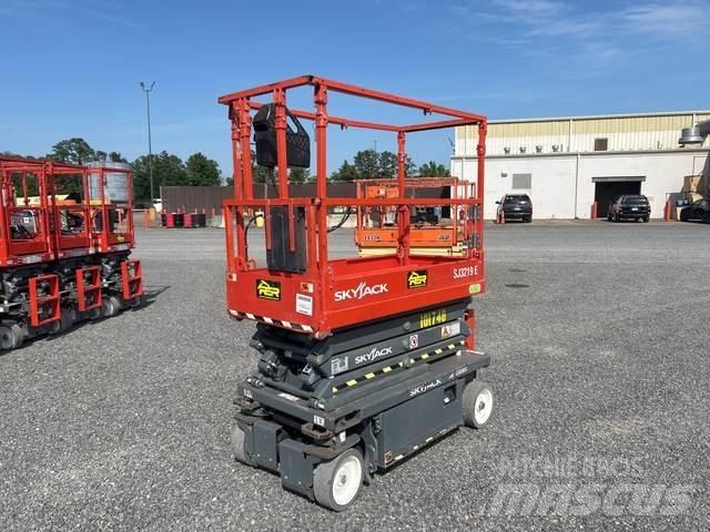 SkyJack SJ3219 シザースリフト