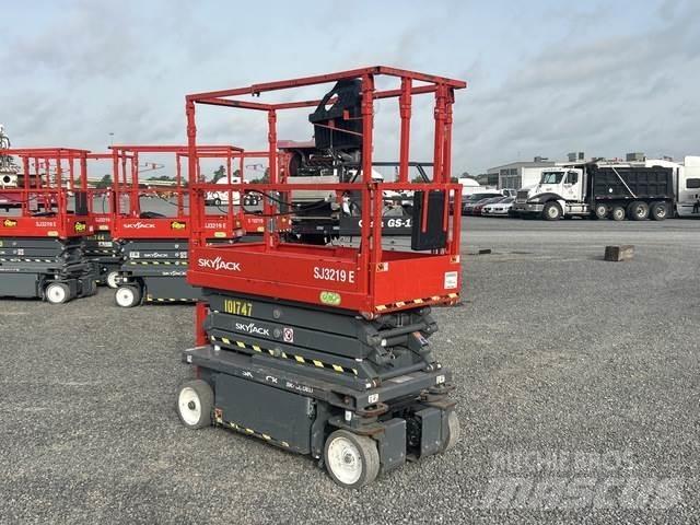 SkyJack SJ3219 シザースリフト