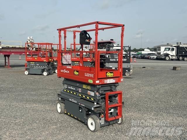 SkyJack SJ3219 シザースリフト