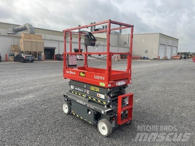 SkyJack SJ3219 シザースリフト